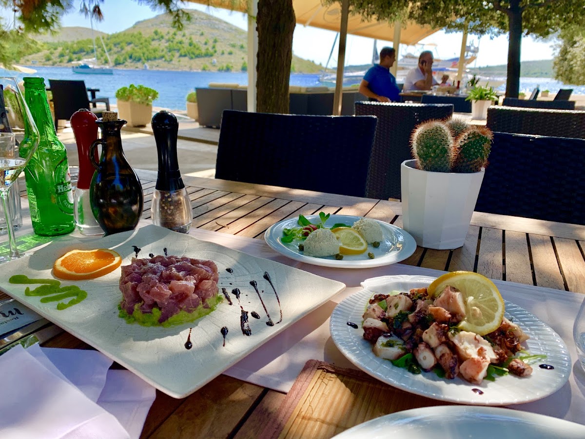 Šporka Mare Restaurant Photos 2